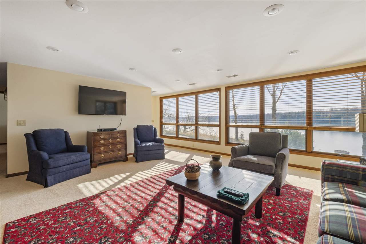 2144 Eagle Island Road