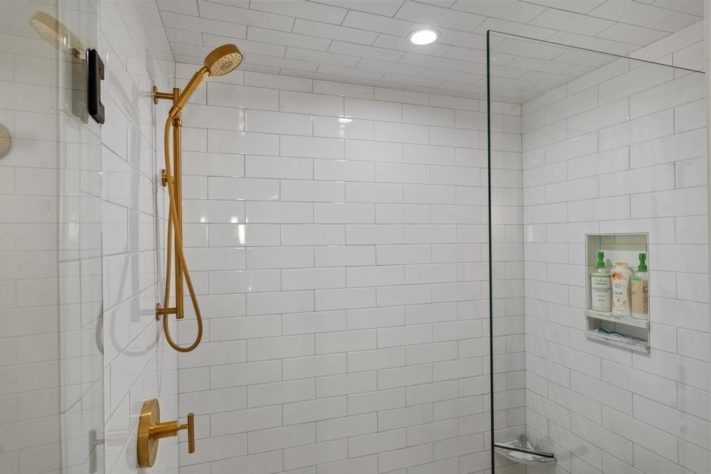 4041 Renwick Lane Unit: 3