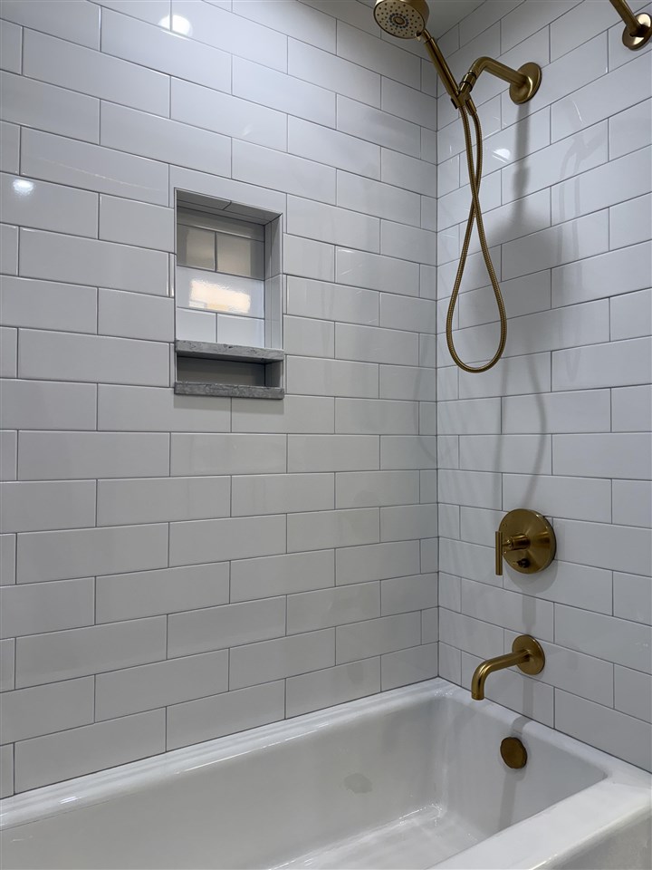 4041 Renwick Lane Unit: 5