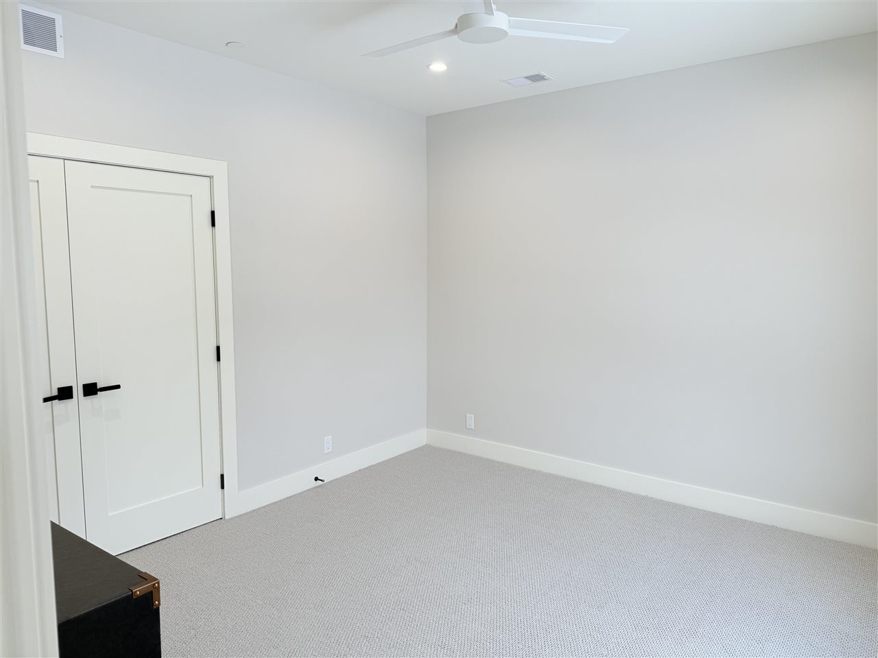 4041 Renwick Lane Unit: 5