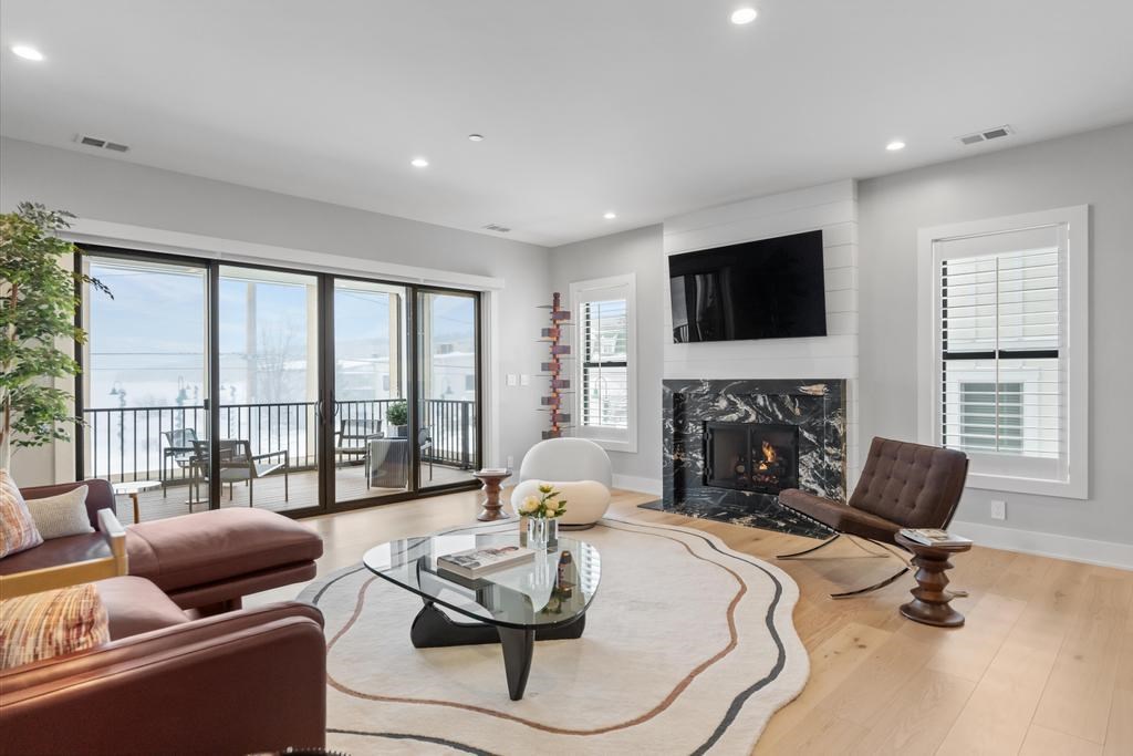 4041 Renwick Lane Unit: 4