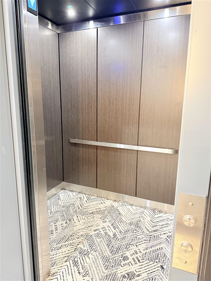 4041 Renwick Lane Unit: 13