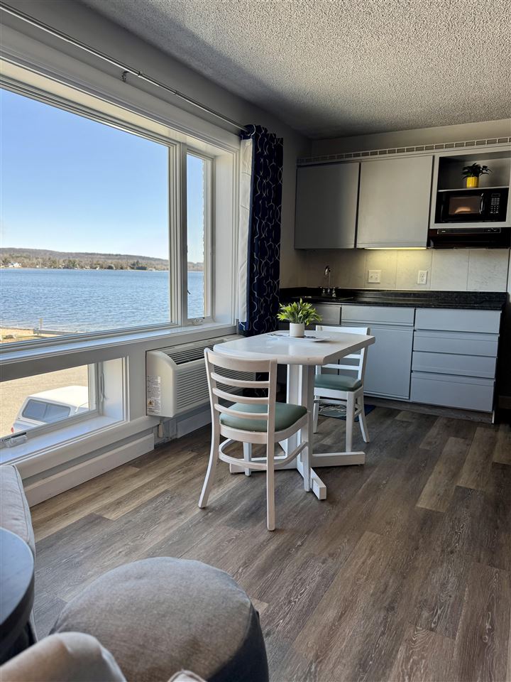 3220 Merritt Street Unit: 12