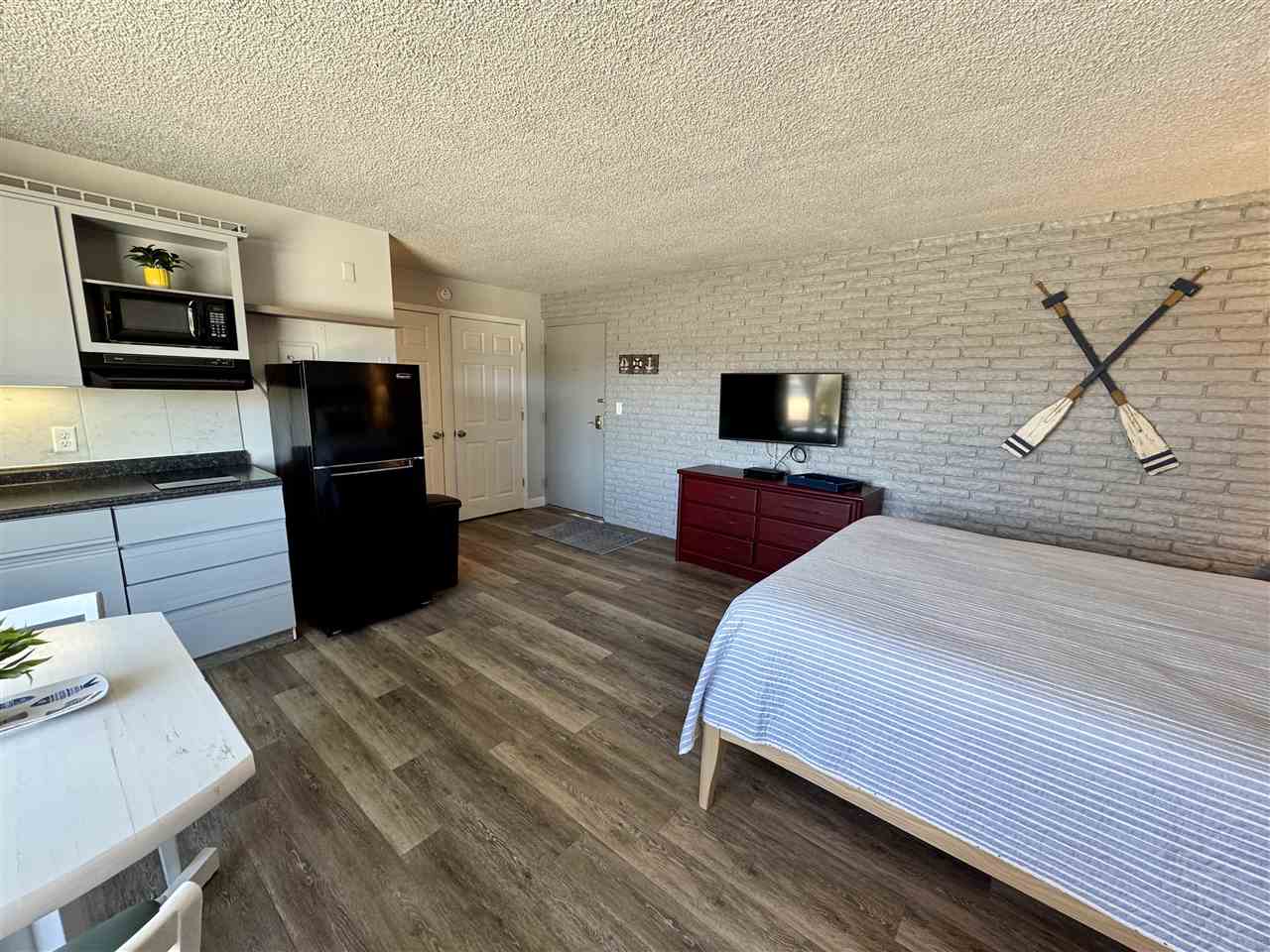 3220 Merritt Street Unit: 12