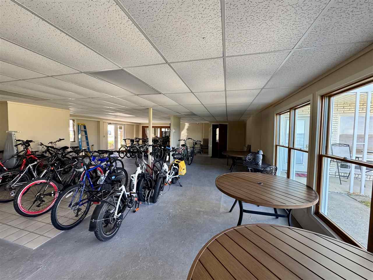 3220 Merritt Street Unit: 12