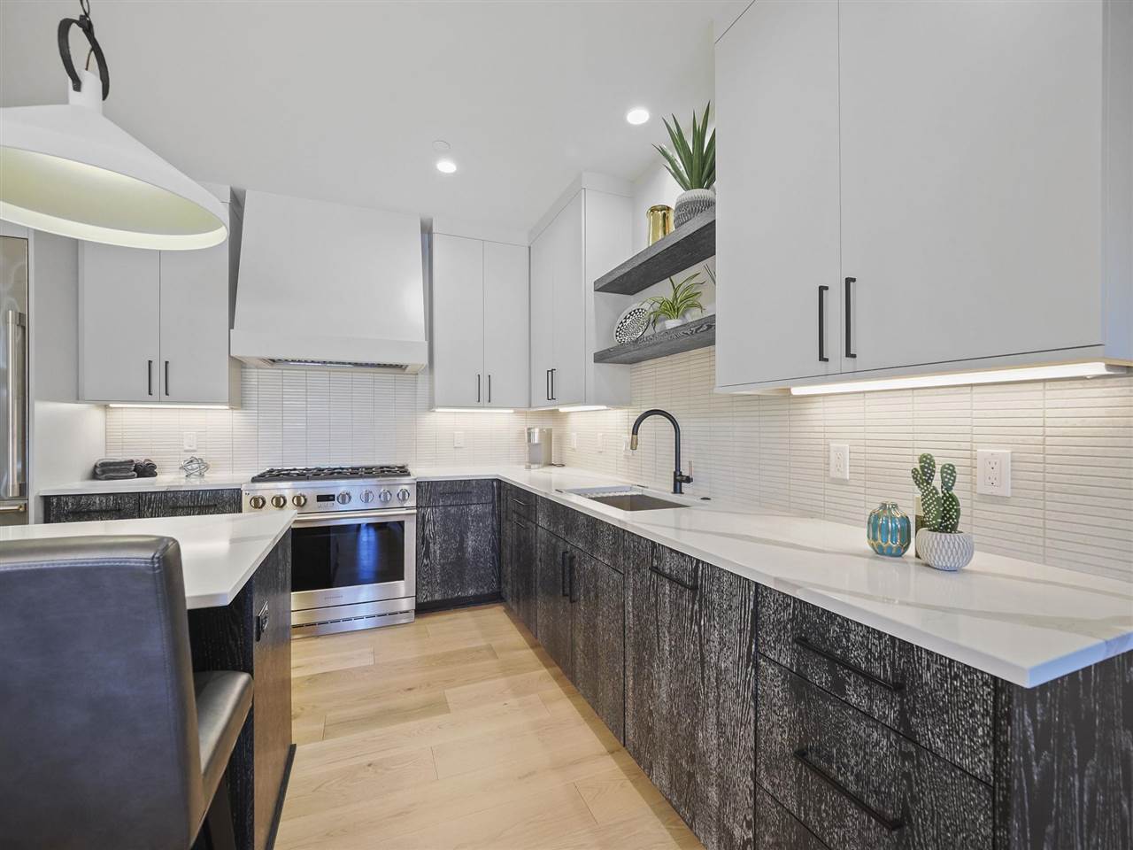 4041 Renwick Lane Unit: 15