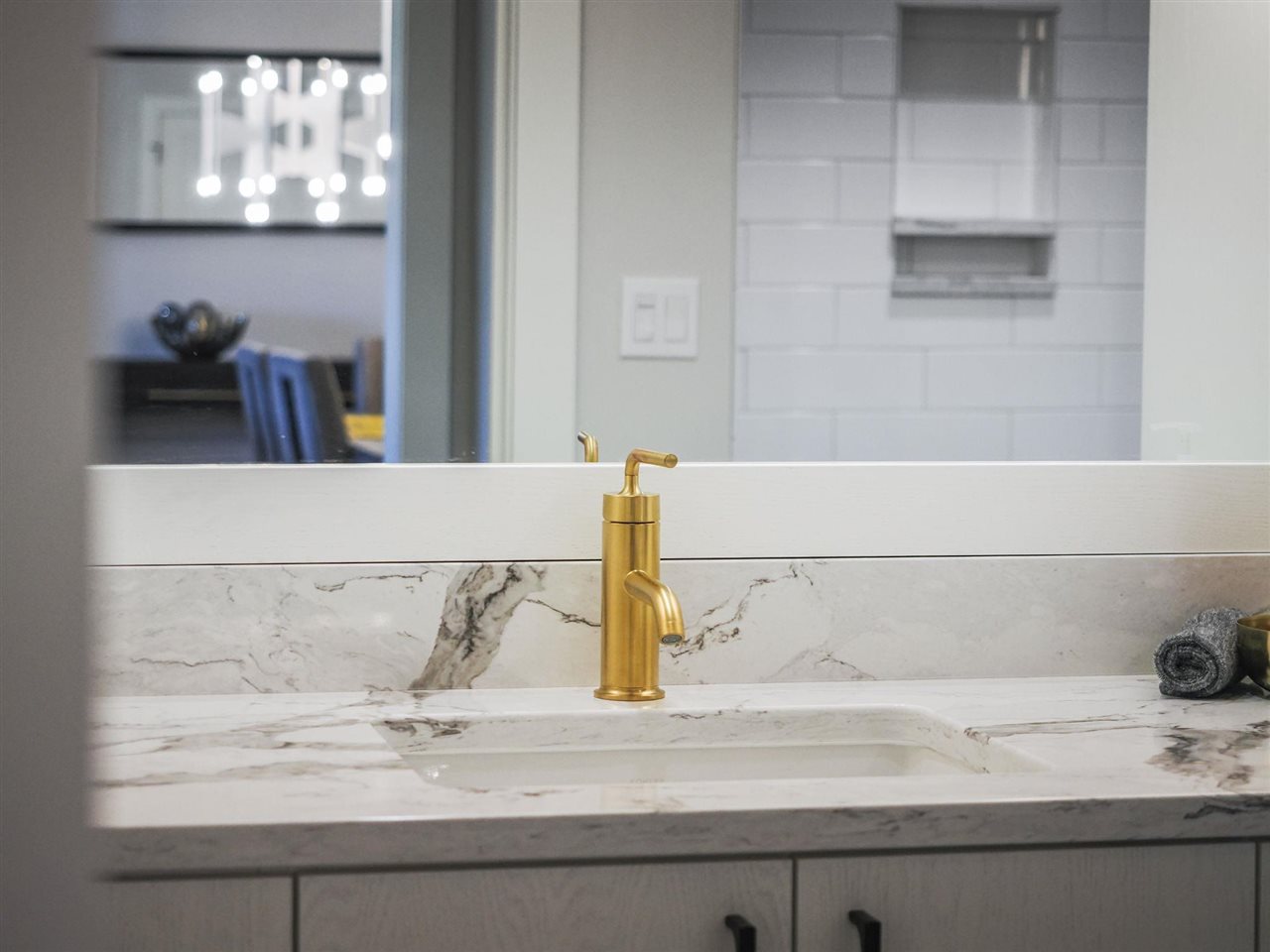 4041 Renwick Lane Unit: 15