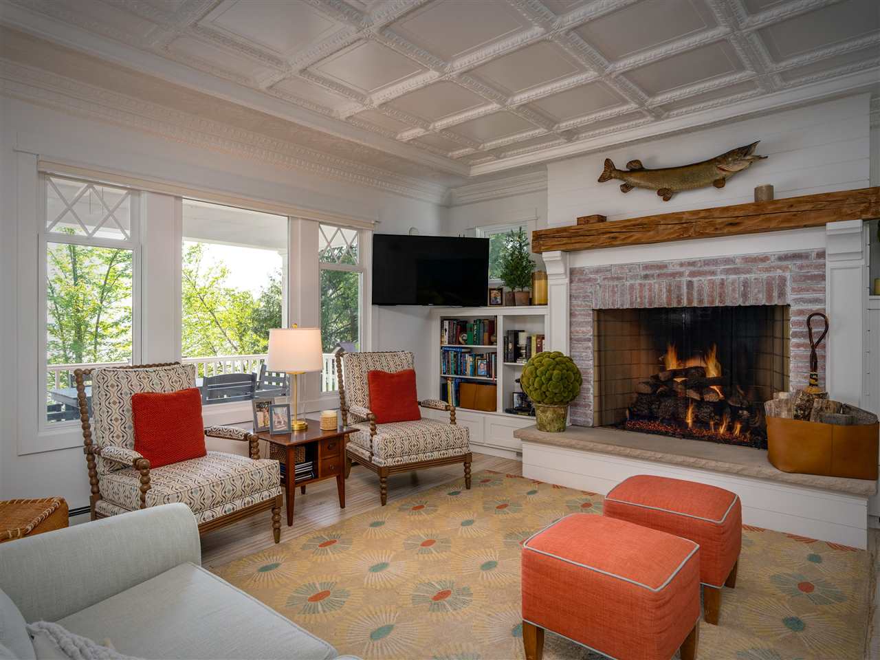 169 E Shadow Trails Road