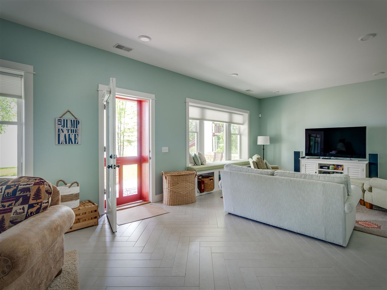 169 E Shadow Trails Road