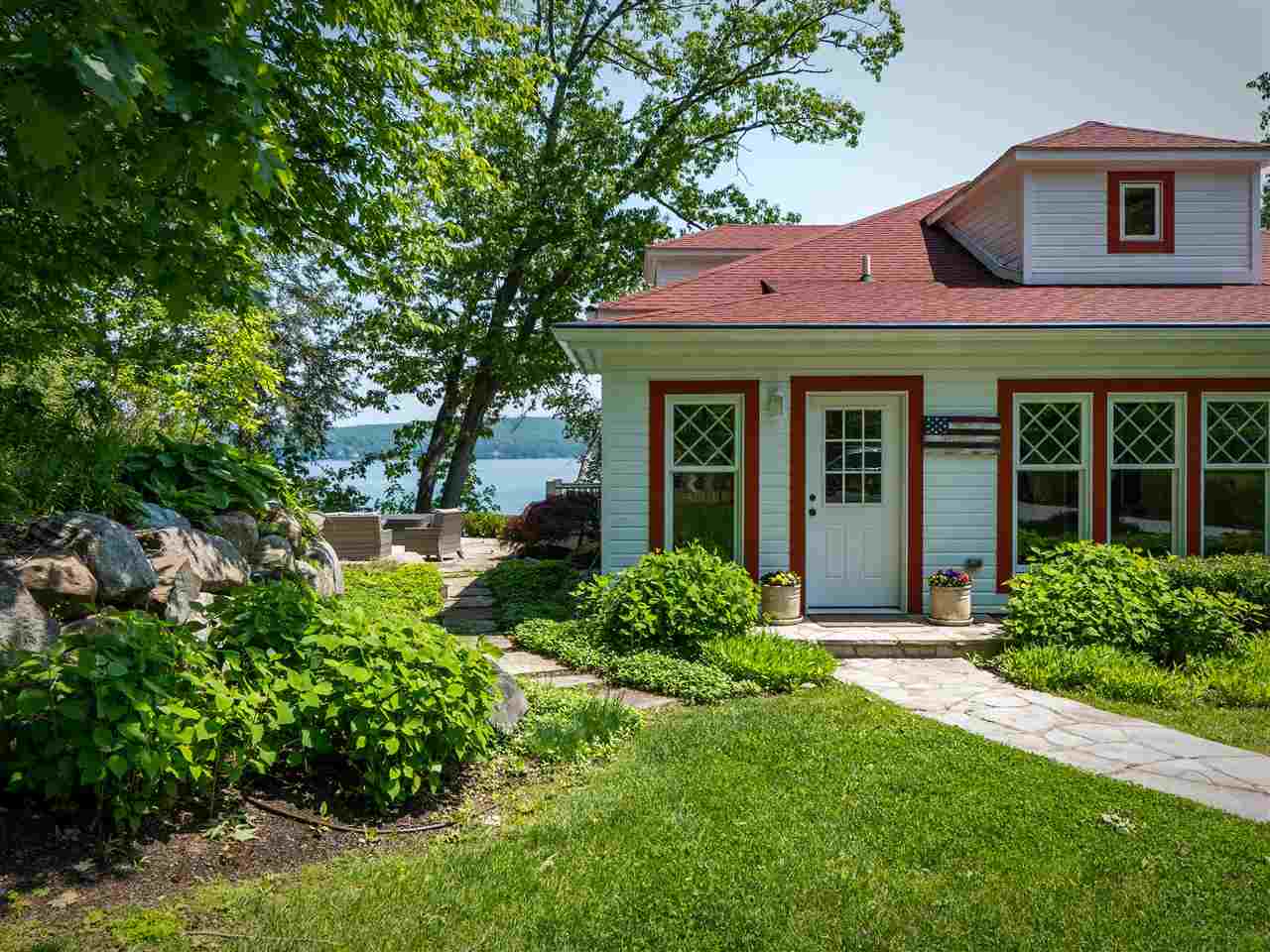 169 E Shadow Trails Road