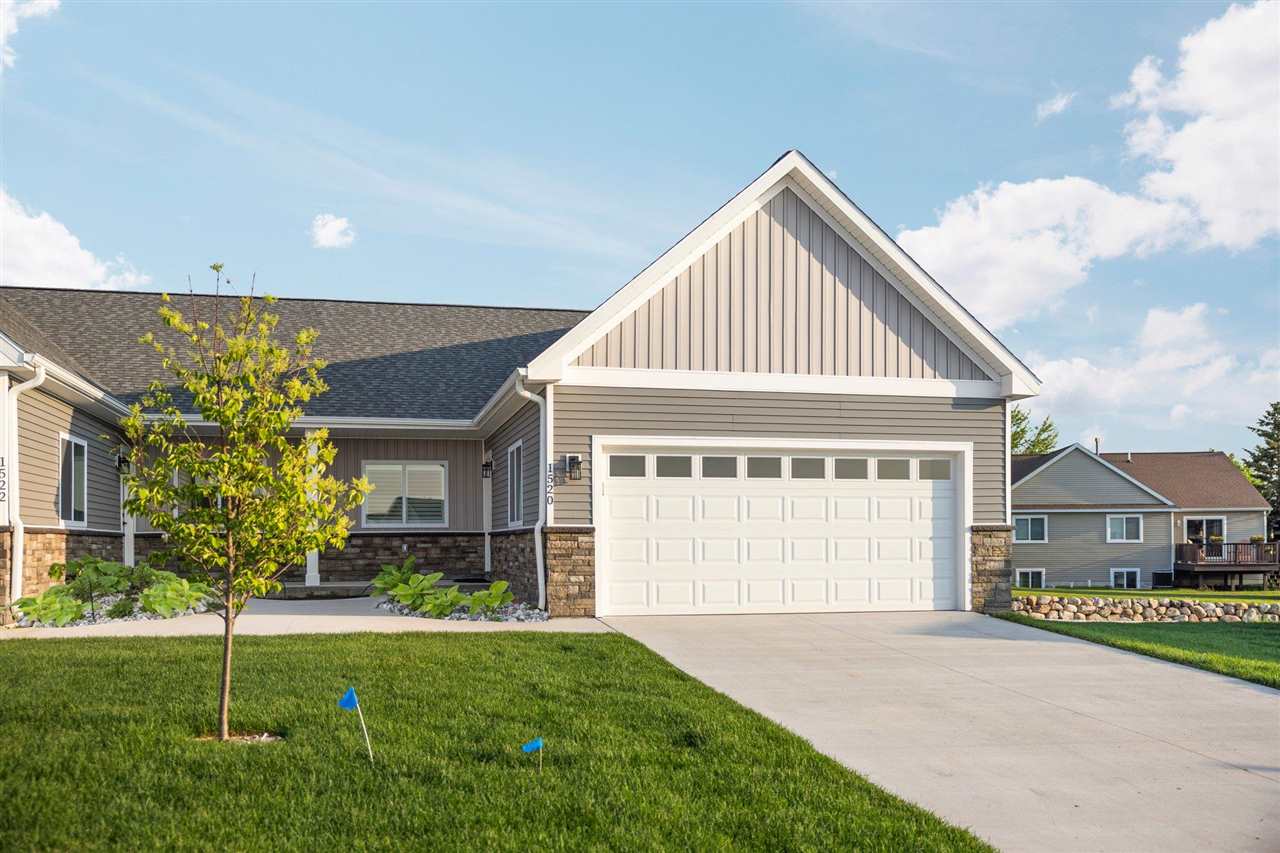 1520 Parmenter Court Unit: 15