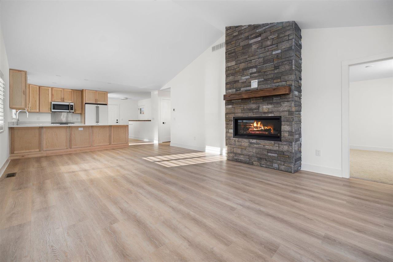 1520 Parmenter Court Unit: 15