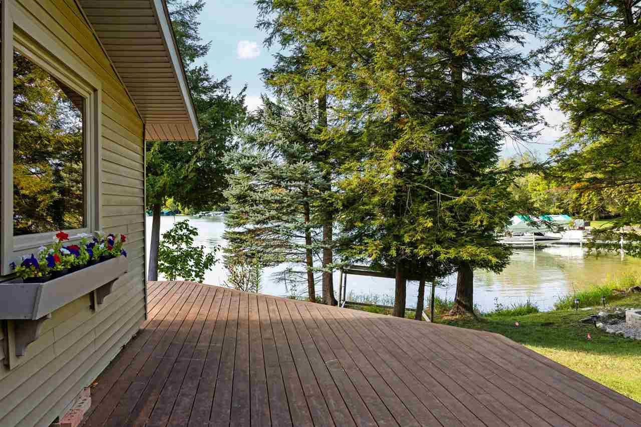 6024 Lake Grove Road