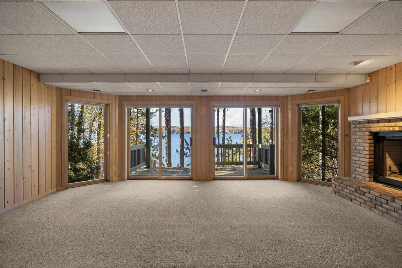 818 Whitfield View