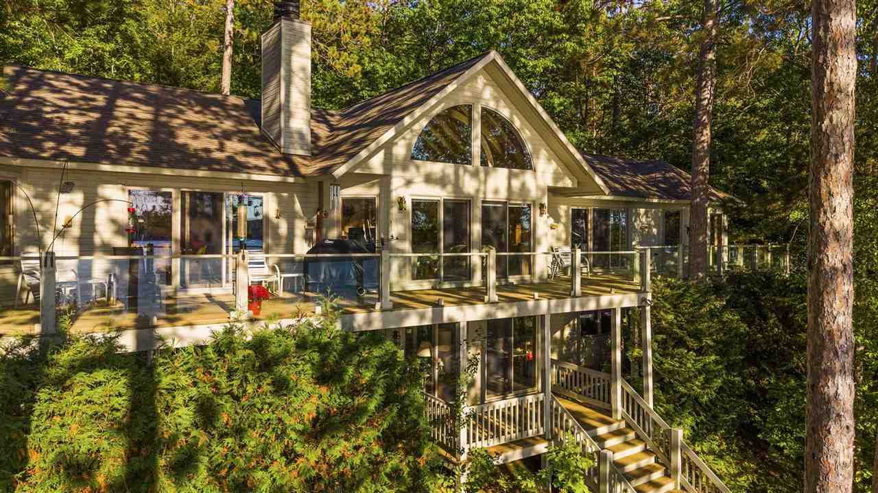 818 Whitfield View