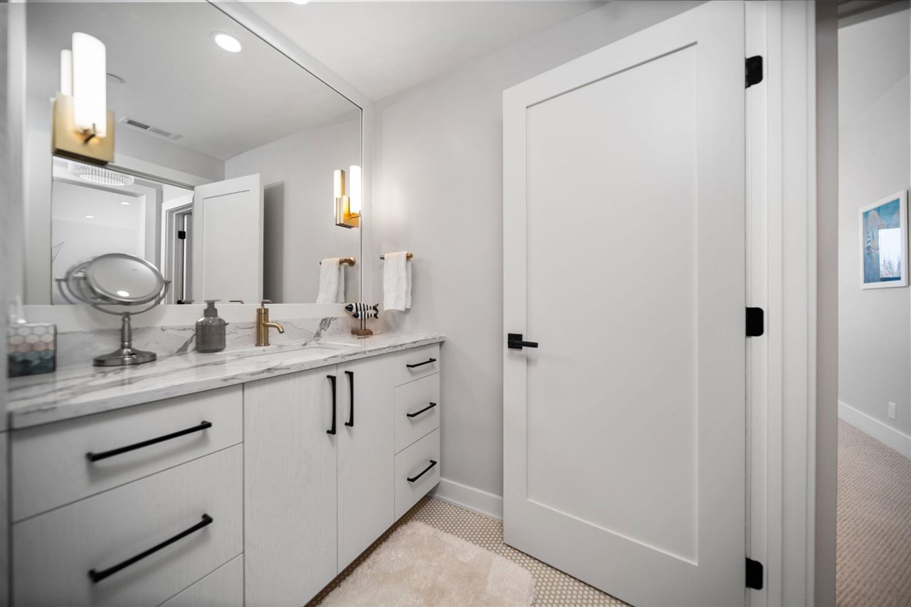 4041 Renwick Lane Unit: 14