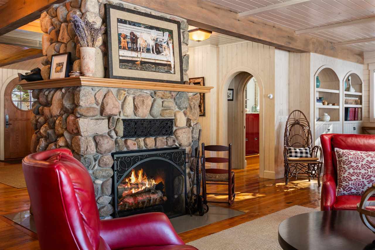 5382 Lake Grove Road