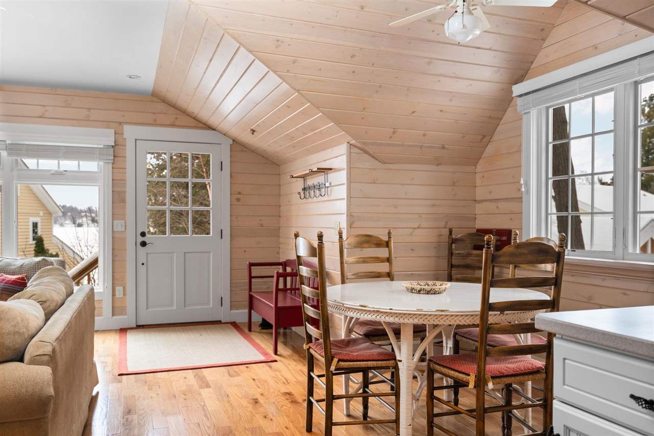 5382 Lake Grove Road