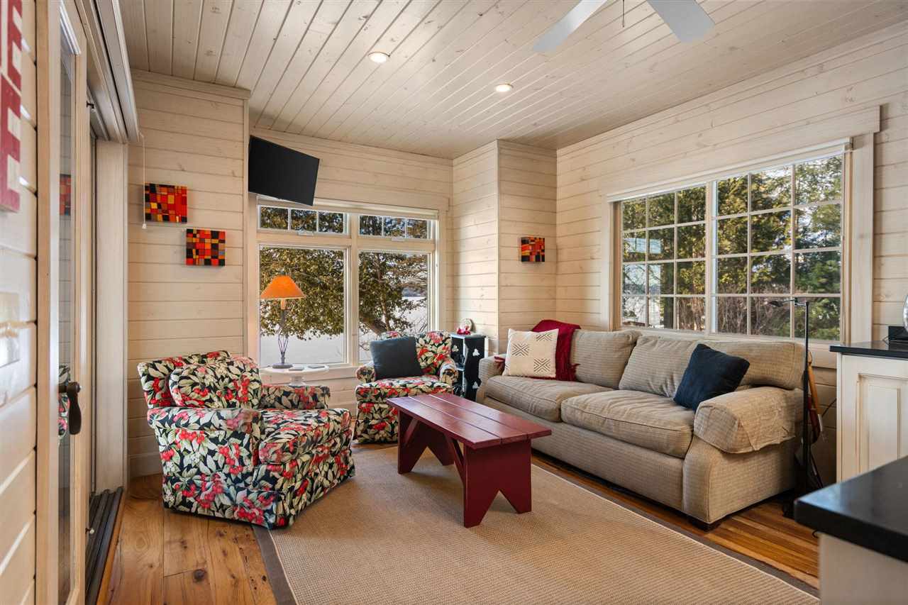 5382 Lake Grove Road