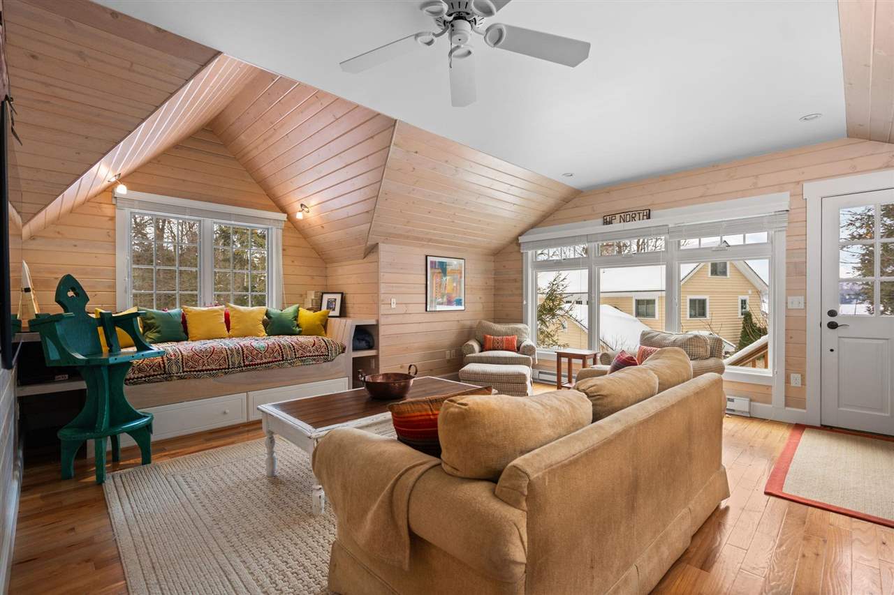 5382 Lake Grove Road