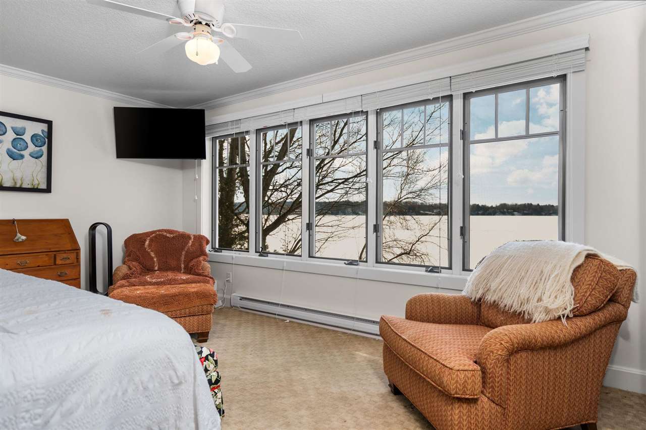 5382 Lake Grove Road