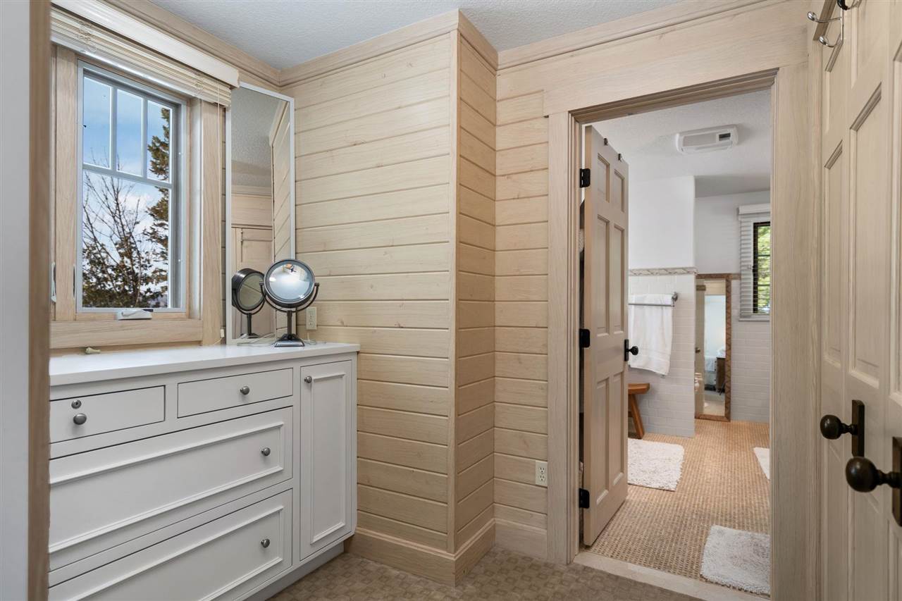 5382 Lake Grove Road