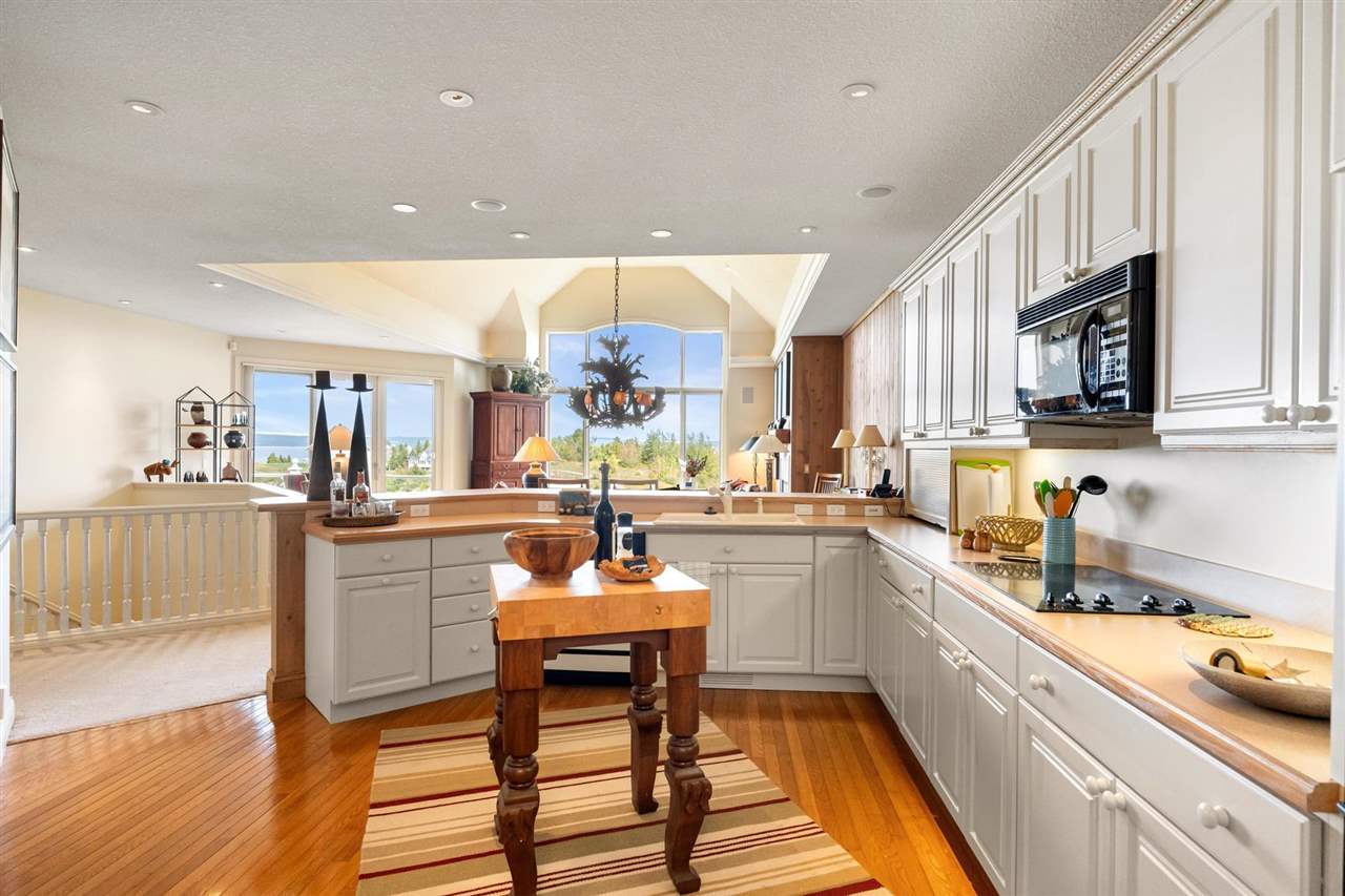 6460 Quarry Ridge Drive Unit: 18