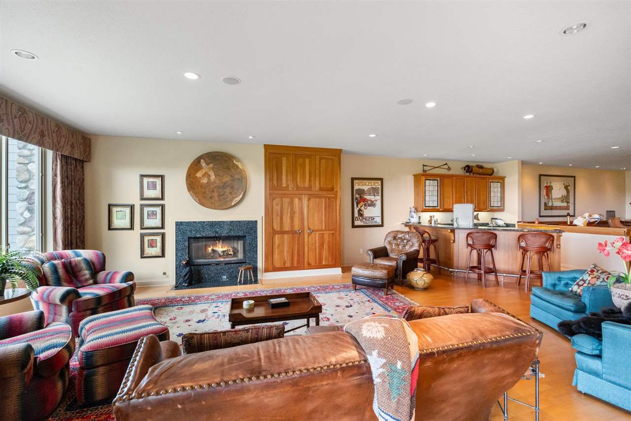 6460 Quarry Ridge Drive Unit: 18