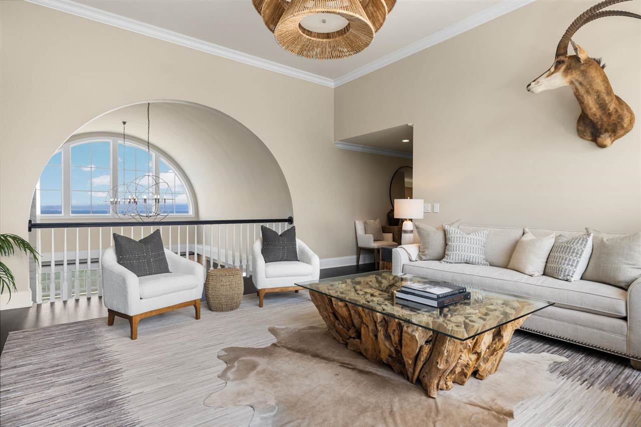 6194 Bay Ridge Drive
