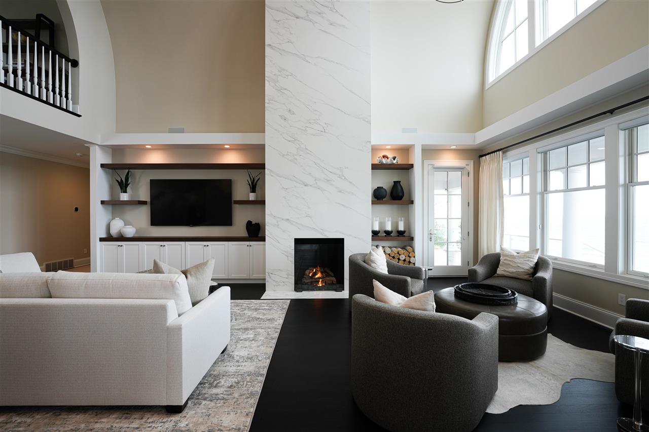 6194 Bay Ridge Drive