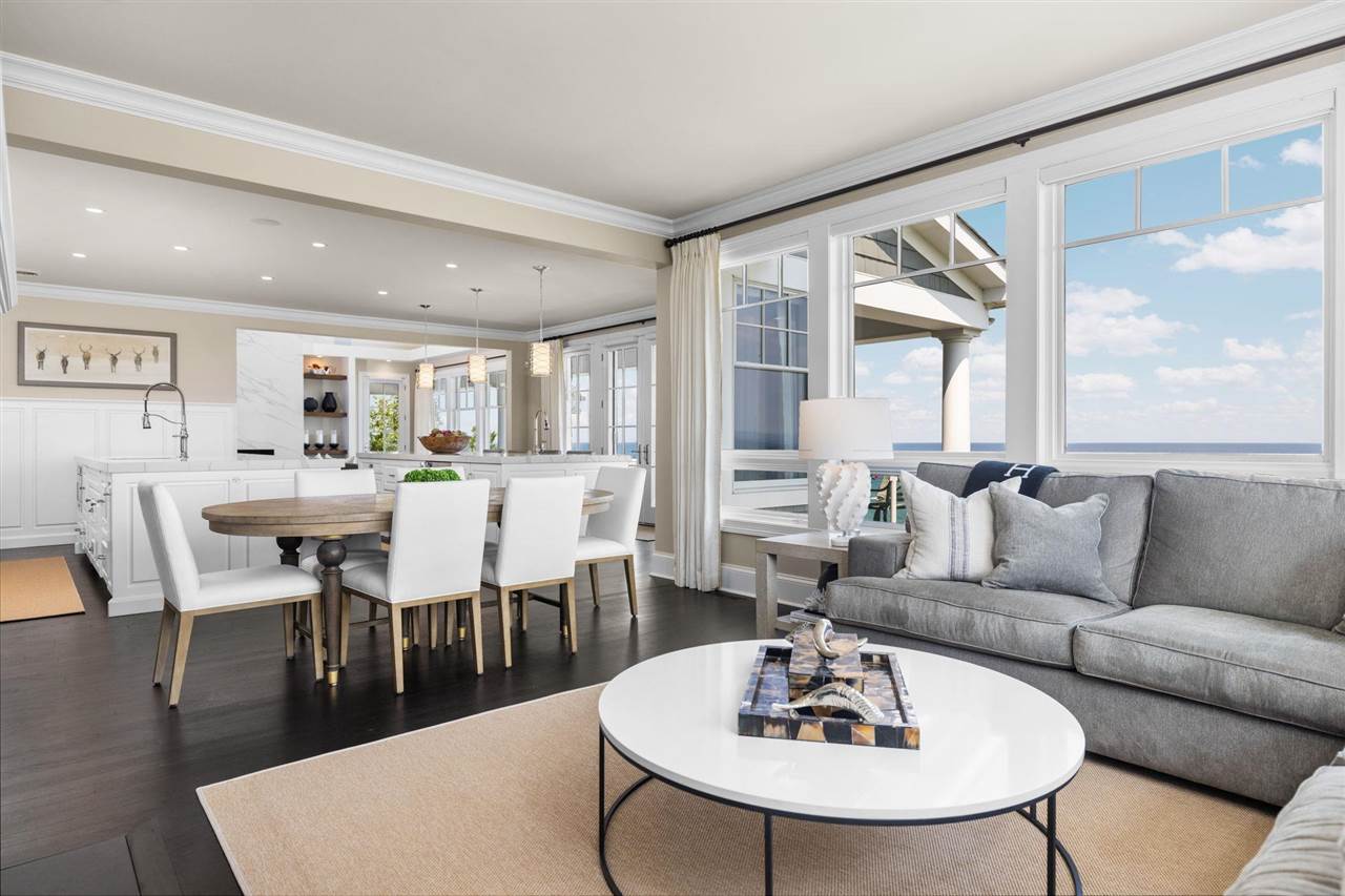 6194 Bay Ridge Drive