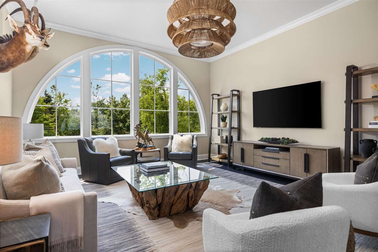 6194 Bay Ridge Drive