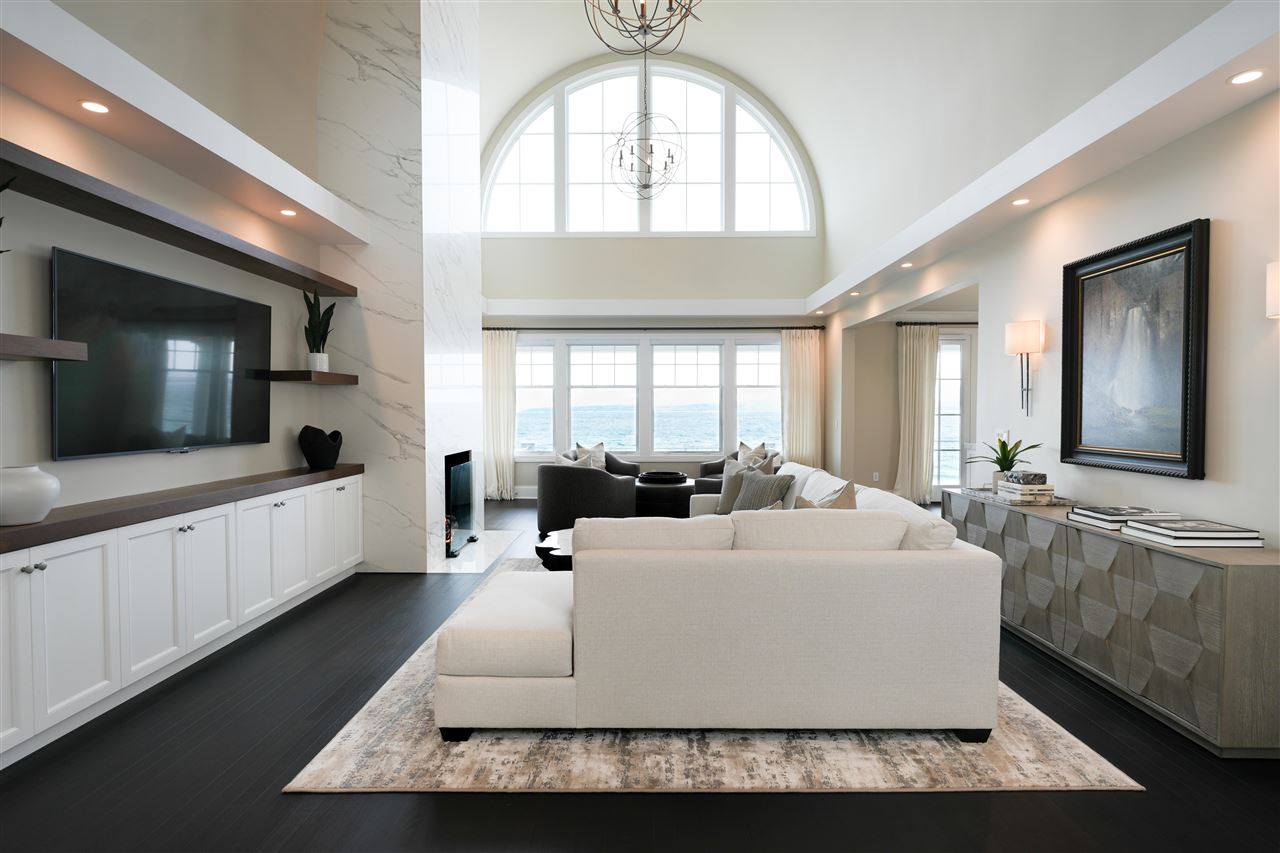 6194 Bay Ridge Drive