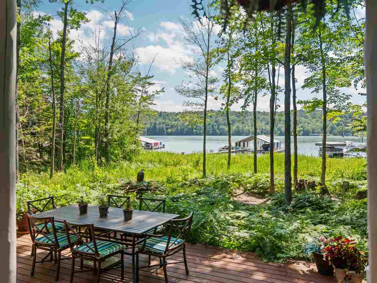 2286 Eagle Island Road