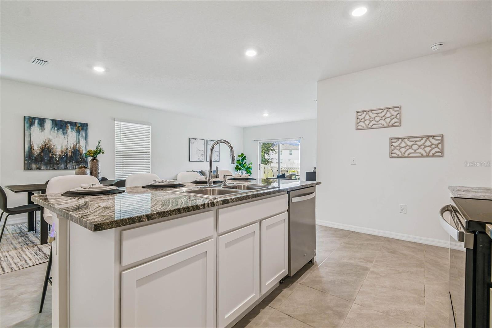 2449 MOON SHADOW RD