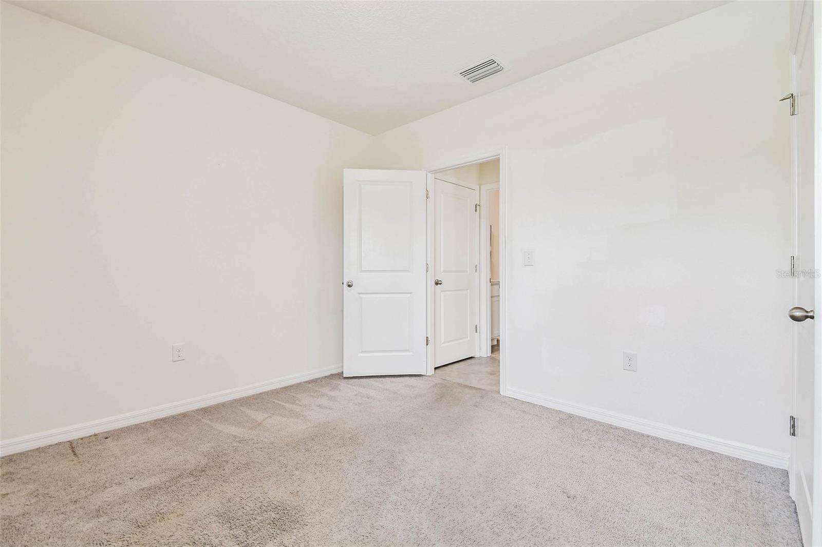 2449 MOON SHADOW RD