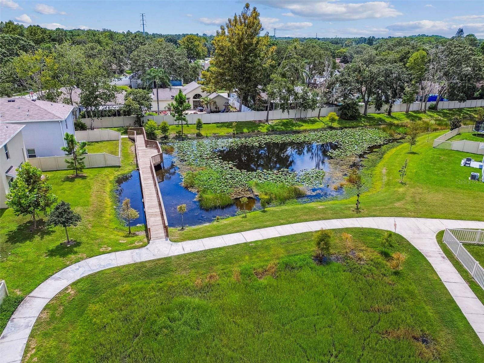 2449 MOON SHADOW RD