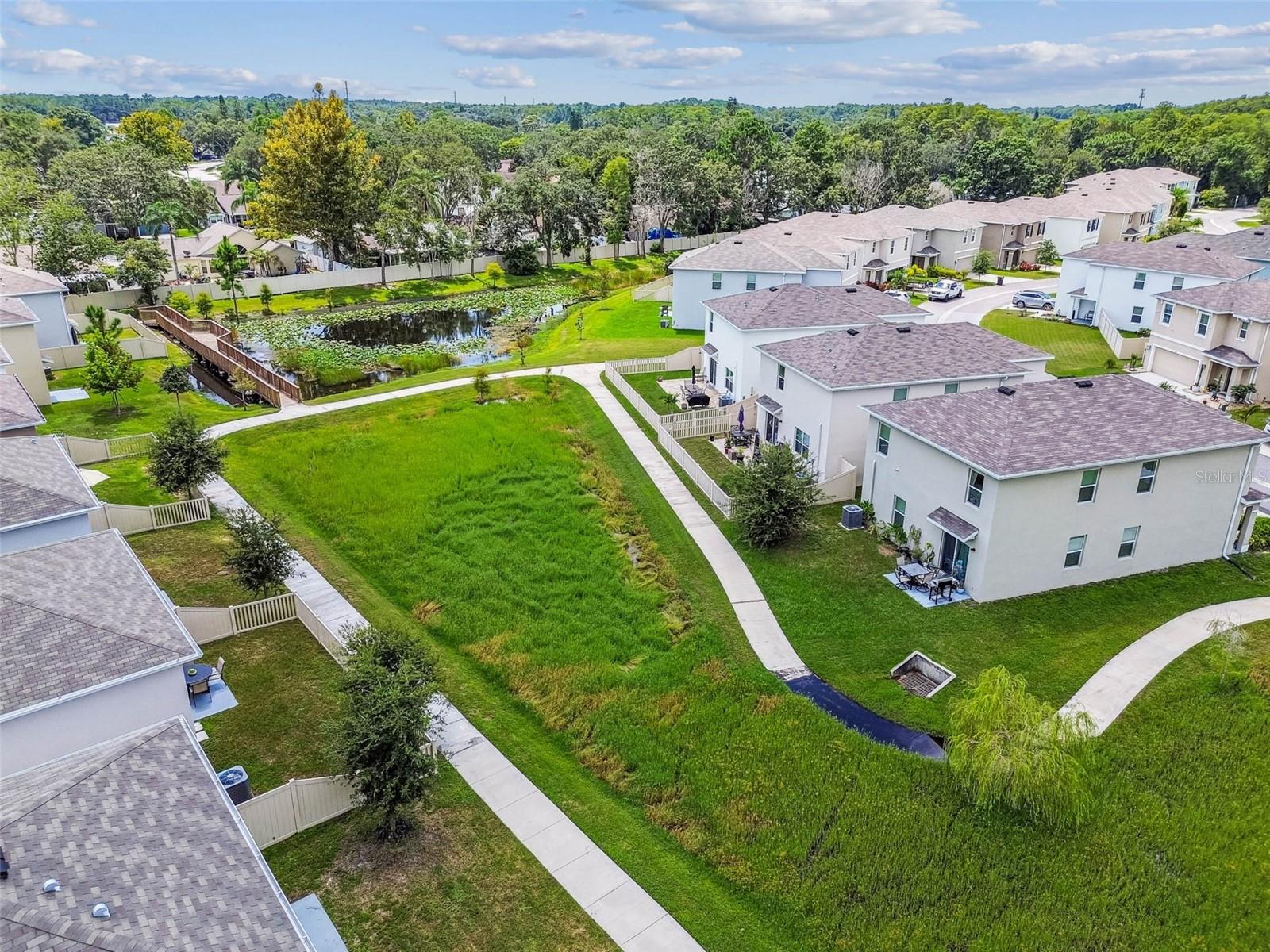 2449 MOON SHADOW RD