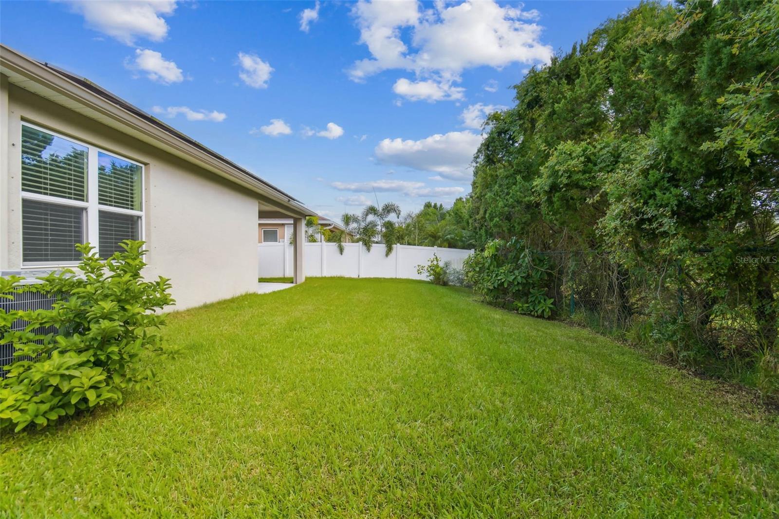 12072 LAKE BLVD