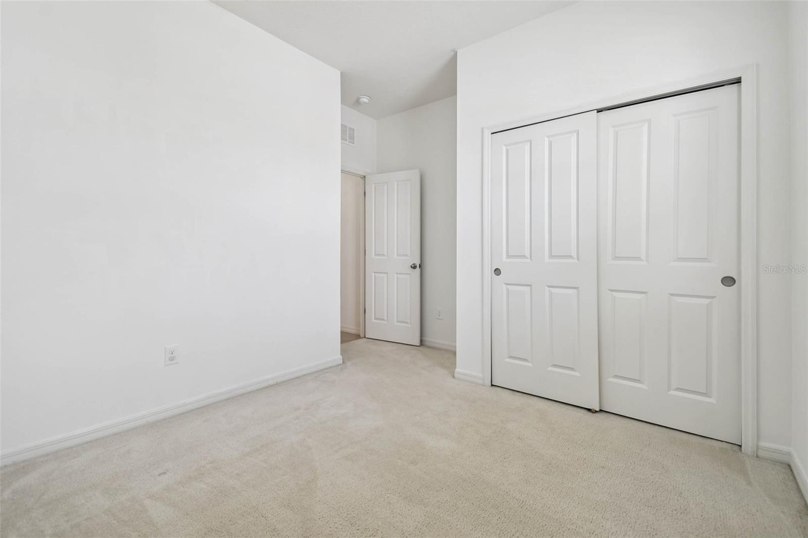 12072 LAKE BLVD