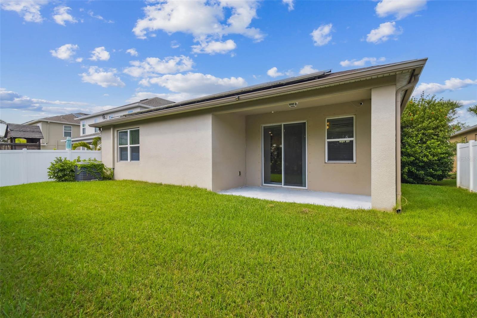 12072 LAKE BLVD