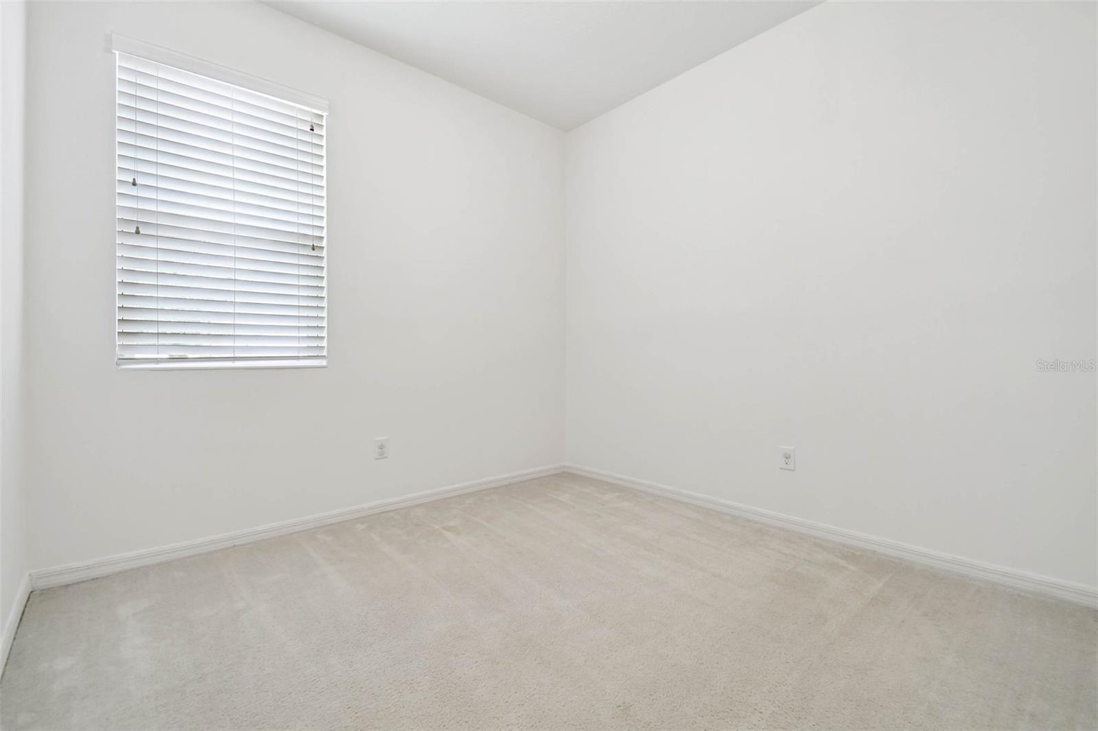 12072 LAKE BLVD