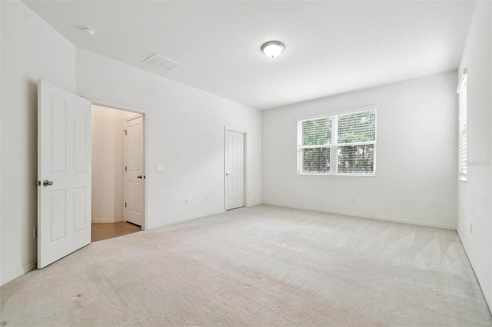12072 LAKE BLVD