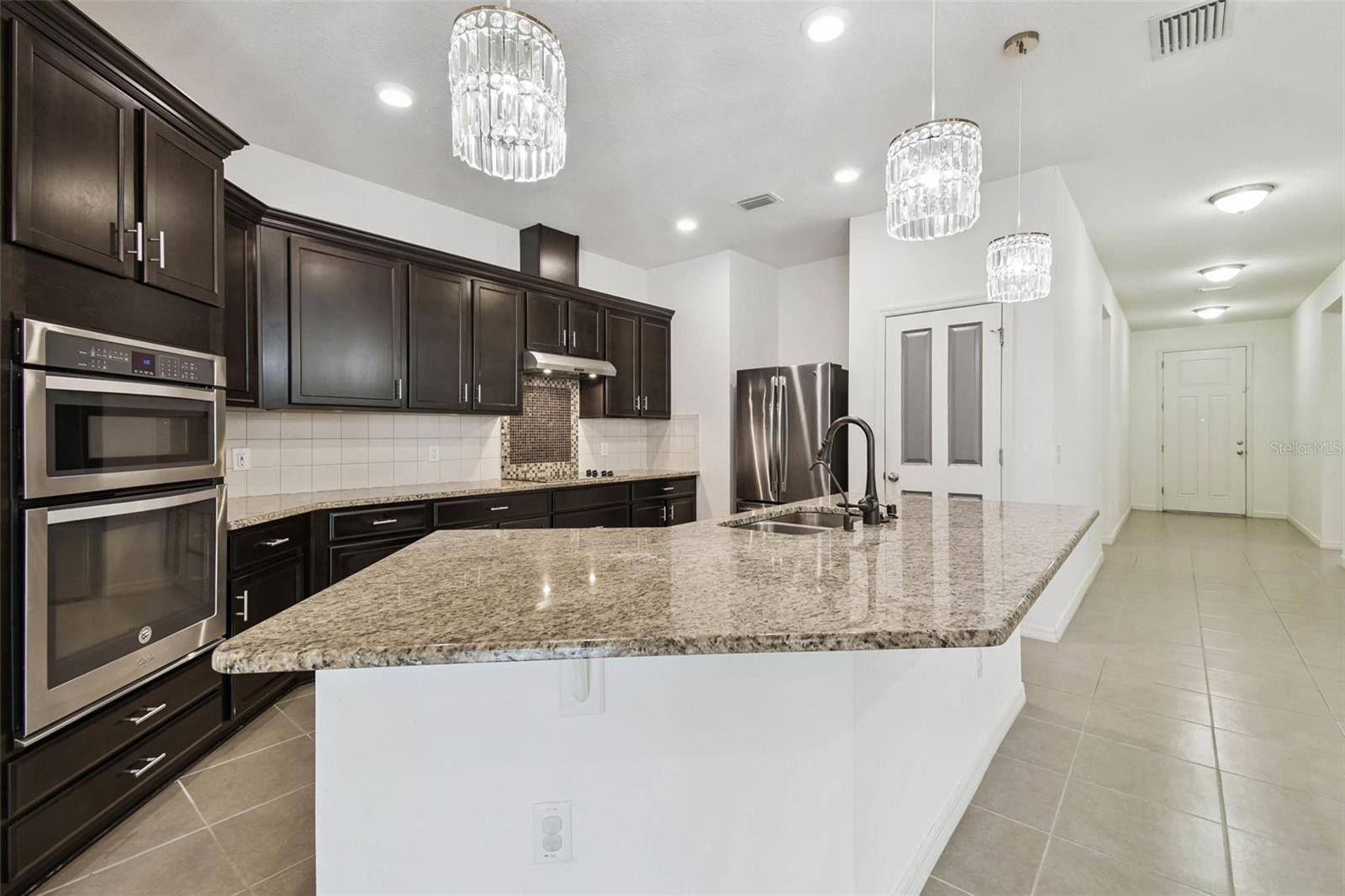 12072 LAKE BLVD