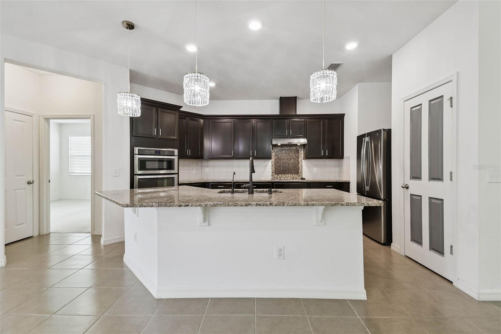 12072 LAKE BLVD