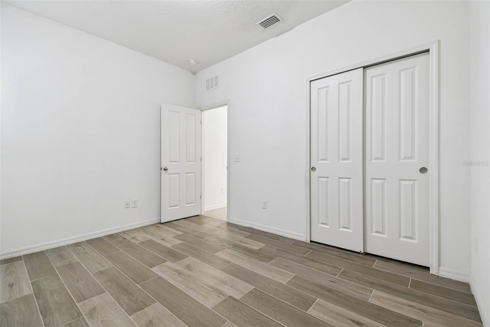 12072 LAKE BLVD