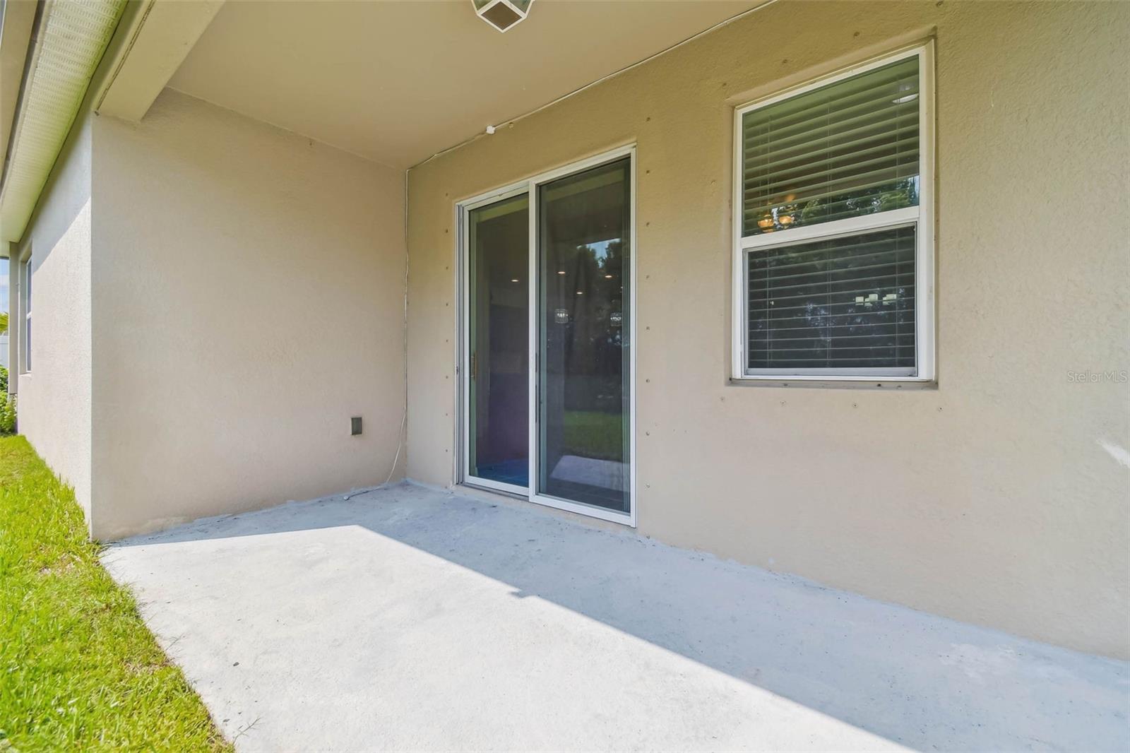 12072 LAKE BLVD