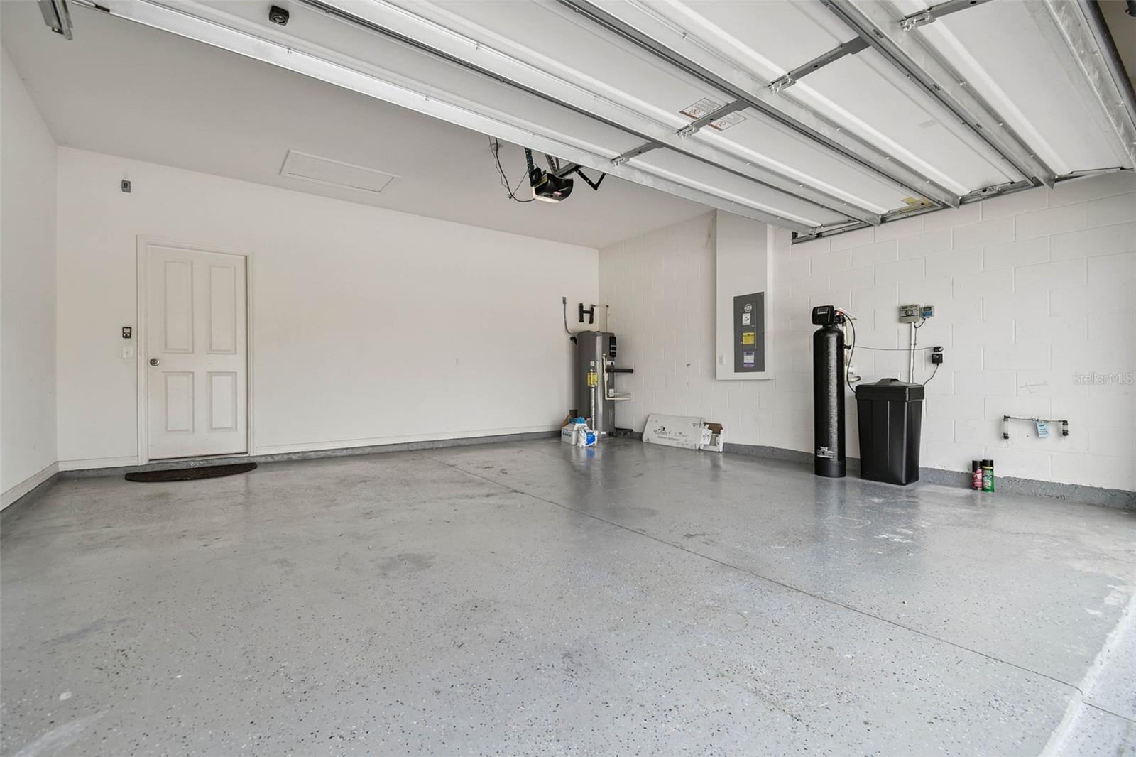 12072 LAKE BLVD