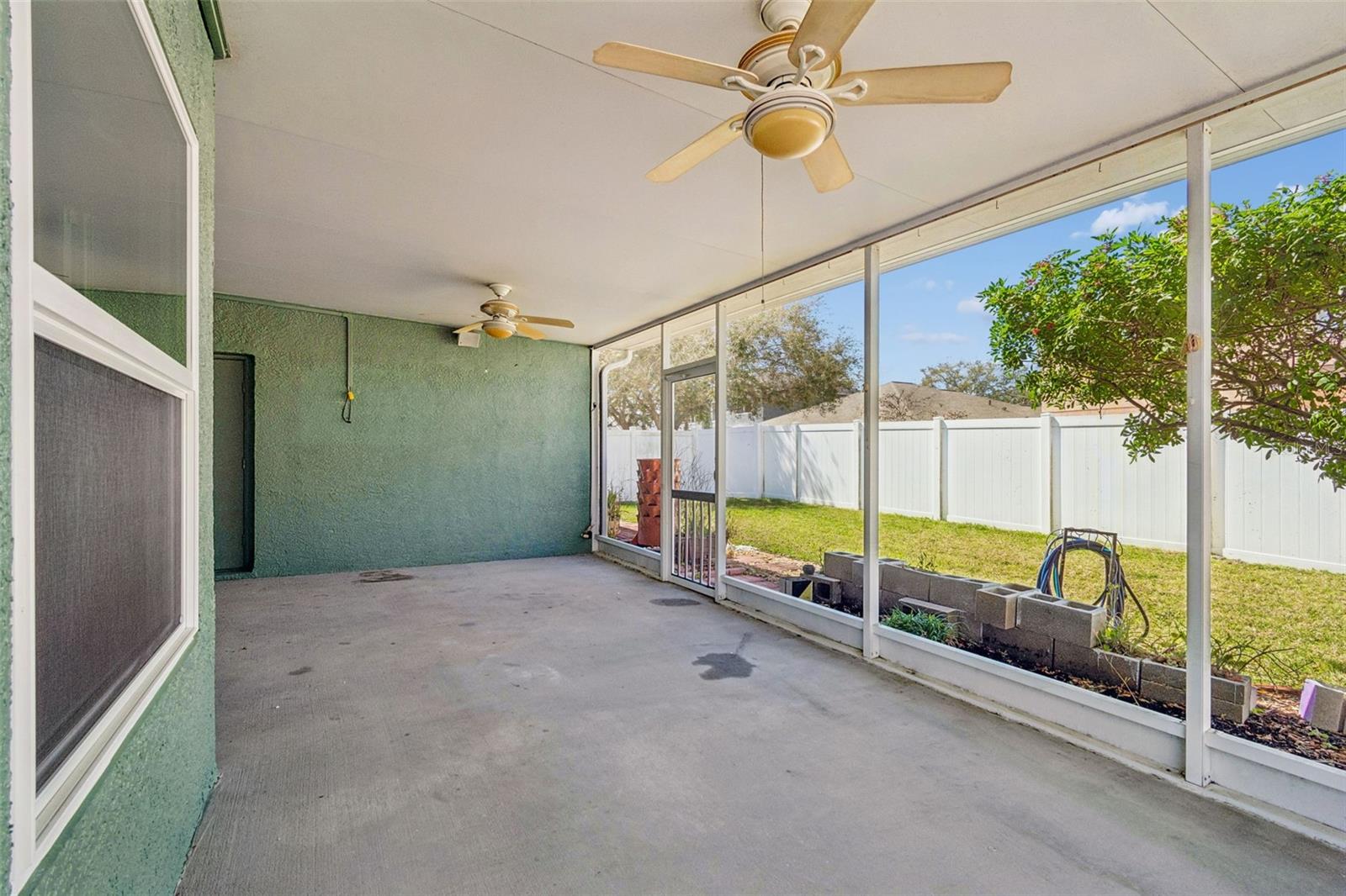 1744 MAPLELEAF BLVD