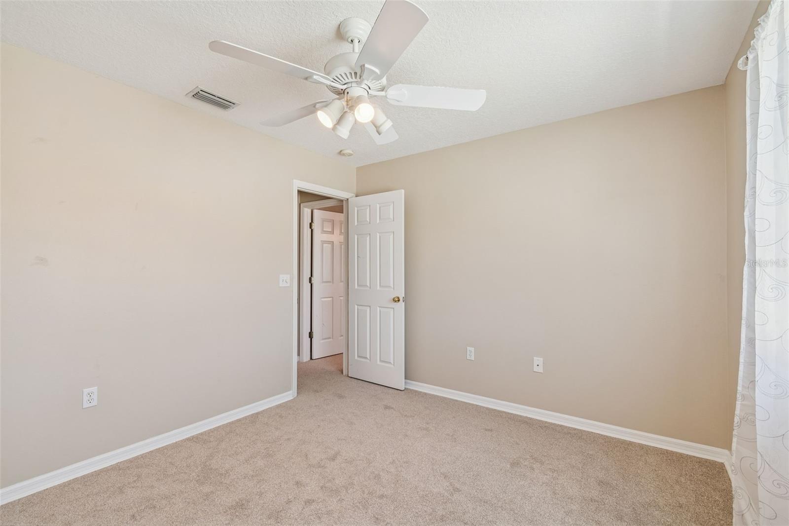 1744 MAPLELEAF BLVD
